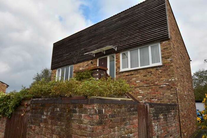 1 Bedroom Maisonette Flat To Rent In Juniper, Bracknell, RG12