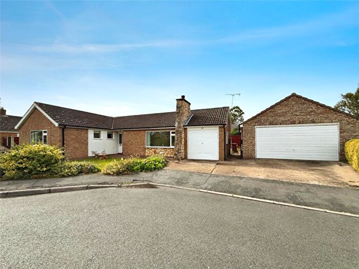 3 Bedroom Bungalow For Sale In Dart Avenue, North Hykeham, Lincoln, Lincolnshire, LN6