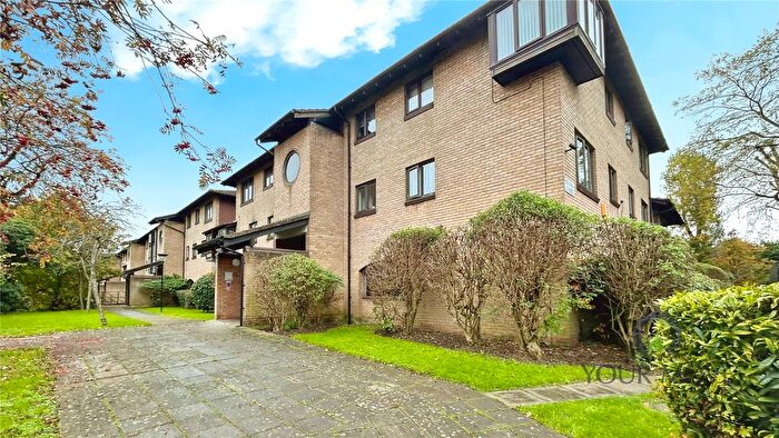 1 Bedroom Flat To Rent In Pointer Close, London, SE28