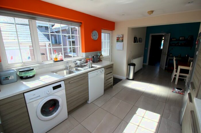 2 Bedroom Bungalow For Sale In Warren Park Avenue, Lisburn, County Down, BT28