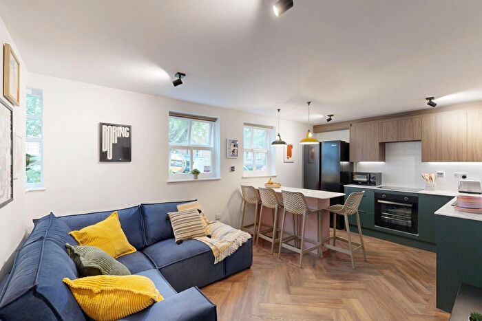 4 Bedroom Flat To Rent In Leazes Parade, Newcastle Upon Tyne, NE2