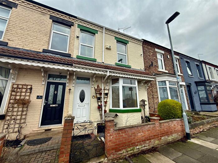 3 Bedroom Terraced House For Sale In Waverley Terrace, Darlington, DL1