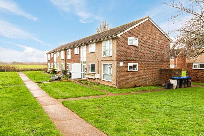 1 Bedroom Flat For Sale In Sylvan Road, Sompting, Lancing, BN15