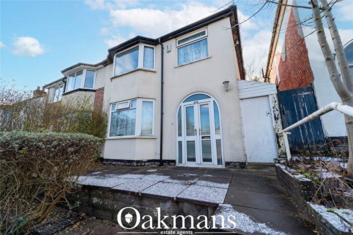 4 Bedroom Semi-Detached House For Sale In Warwards Lane, Birmingham, West Midlands, B29