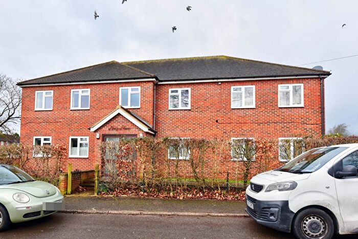 2 Bedroom Flat To Rent In Bridge Avenue, Cookham, SL6