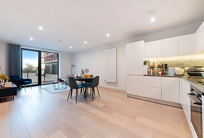 1 Bedroom Flat To Rent In Clipper Street, London, E16