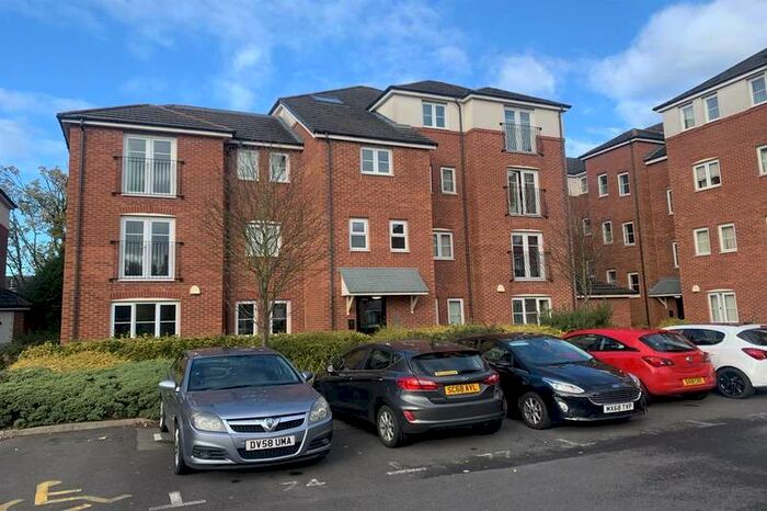 2 Bedroom Flat To Rent In St Michaels View, Widnes, WA8