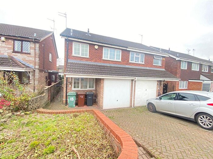 3 Bedroom Semi-Detached House To Rent In Harness Close, Walsall, WS5
