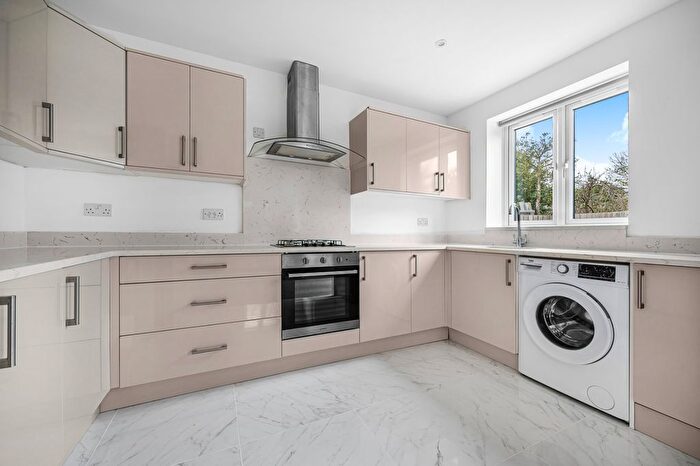 3 Bedroom Detached House To Rent In Kavsan Place, Cranford, TW5