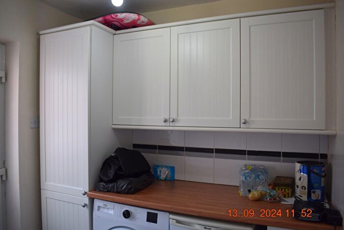 5 Bedroom Detached House To Rent In Berwyn Way, Nuneaton, CV10