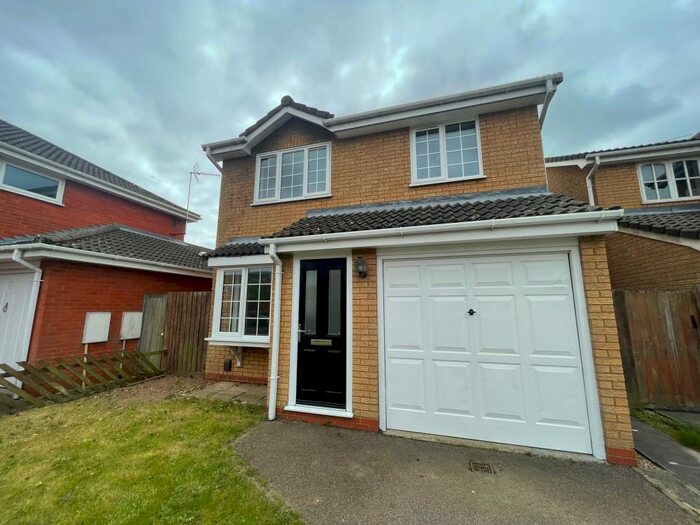 3 Bedroom Detached House To Rent In Mount Drive, Purdis Farm, Ipswich, IP3