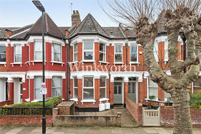 2 Bedroom Flat To Rent In Langham Road, London, N15