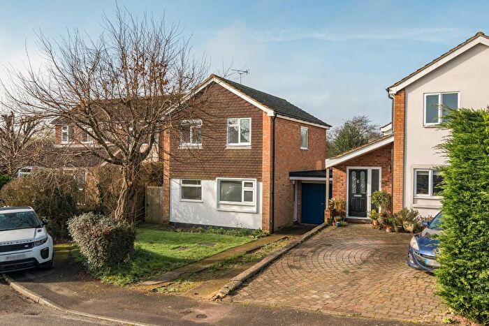 3 Bedroom Detached House For Sale In Bankfields, Headcorn, Ashford, TN27