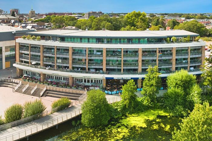 2 Bedroom Flat For Sale In Bond Street, Chelmsford, CM1