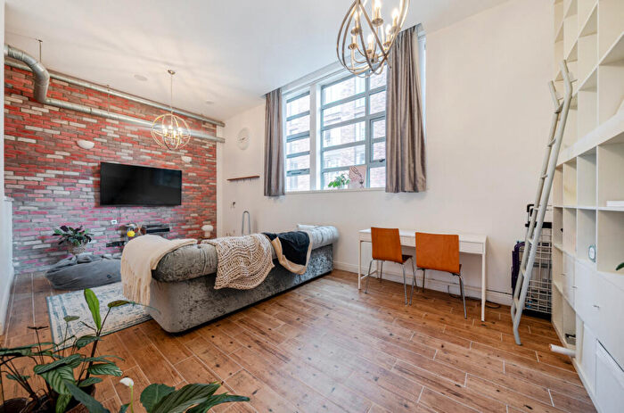 2 Bedroom Apartment For Sale In Ludgate Hill, Manchester, Greater Manchester, M4