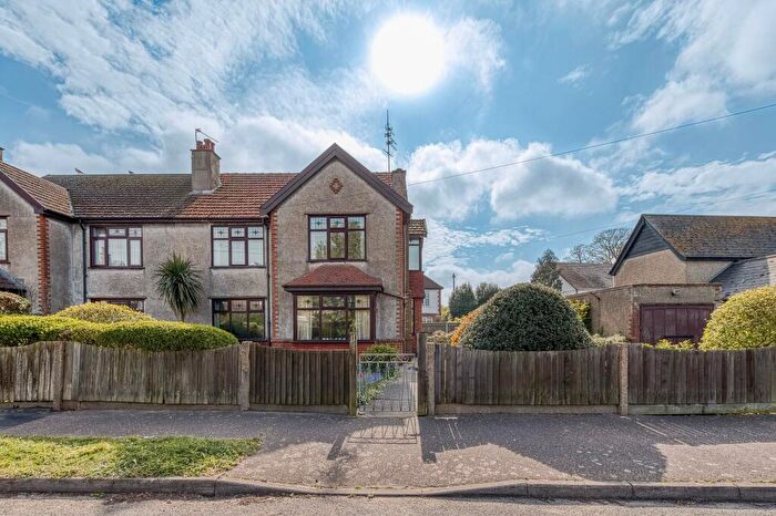 4 Bedroom Semi Detached House For Sale In Alexandra Avenue, Great Yarmouth, NR30