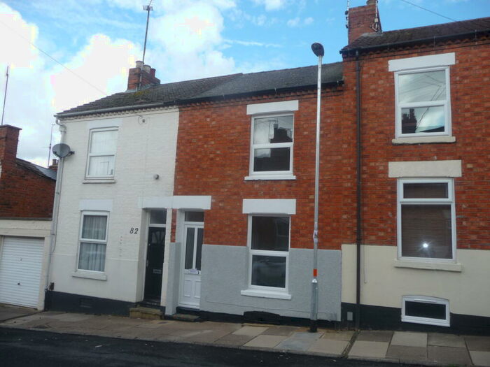 3 Bedroom Terraced House To Rent In Northcote Street, Semilong, Northampton, NN2