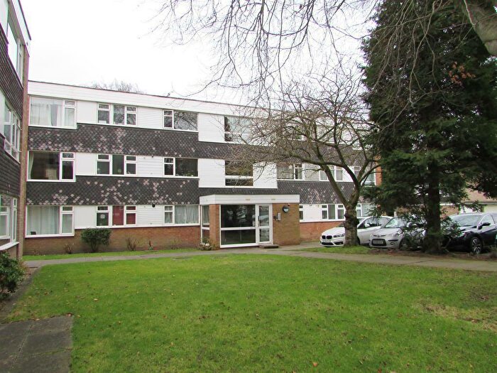 2 Bedroom Flat To Rent In Milcote Road, Solihull, B91