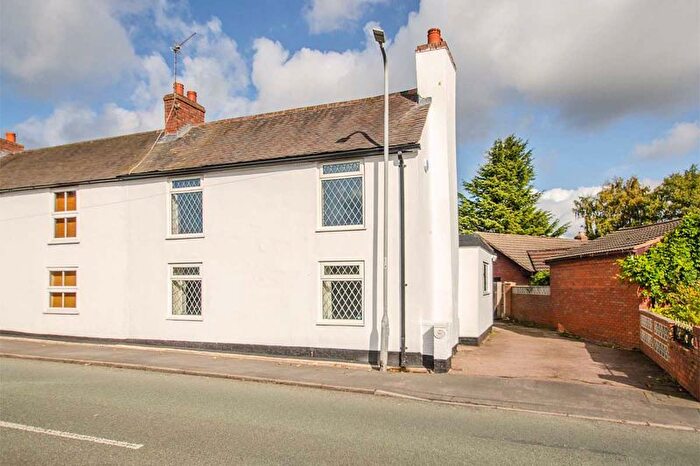 3 Bedroom Semi-Detached House To Rent In Highfields Road, Chasetown, Burntwood, WS7