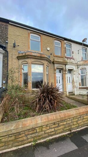 4 Bedroom Terraced House To Rent In Padiham Road, Burnley, Lancashire, BB12