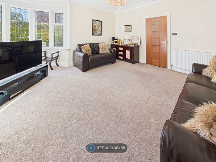 4 Bedroom Semi-Detached House To Rent In Gorse Road, Blackburn, BB2