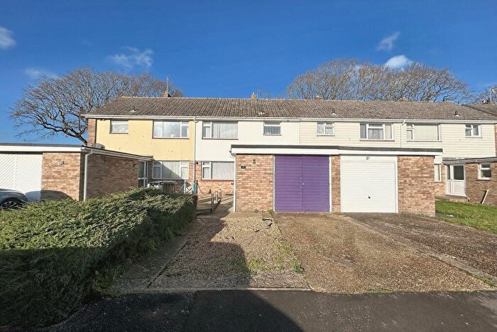 3 Bedroom Semi Detached House For Sale In Northmoor, BH20