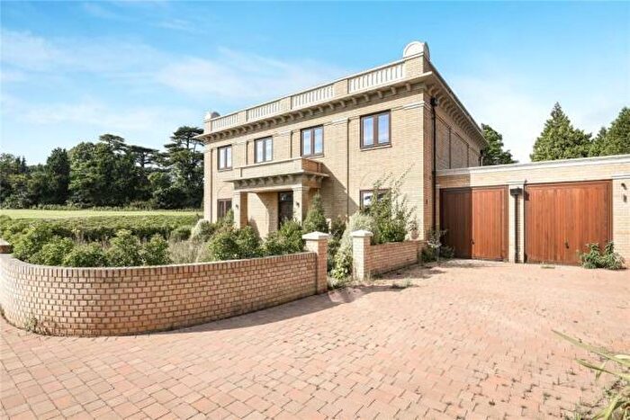 5 Bedroom House To Rent In Duchess Crescent, Stanmore, Middlesex, HA7