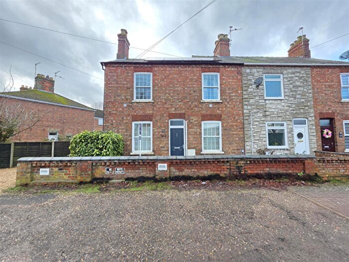 2 Bedroom End Of Terrace House For Sale In Park Road, Spalding, PE11