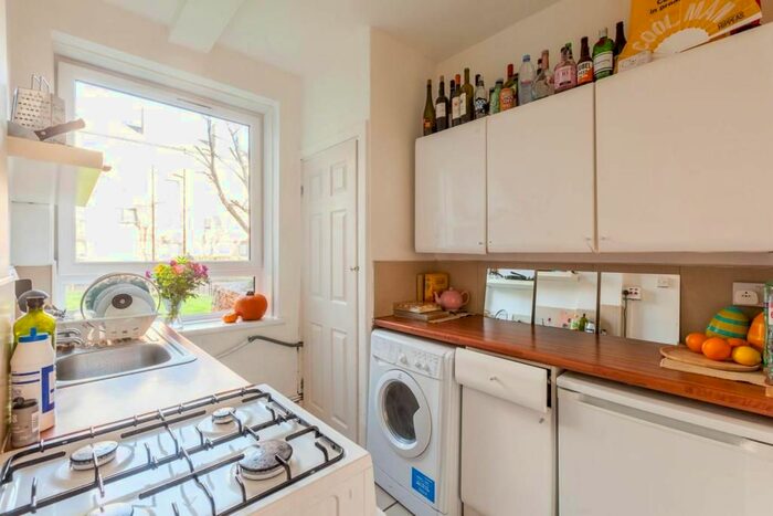 1 Bedroom Flat To Rent In Elim Estate, London, SE1