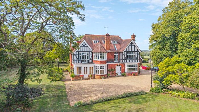 7 Bedroom Property For Sale In Stewkley Road, Soulbury, LU7