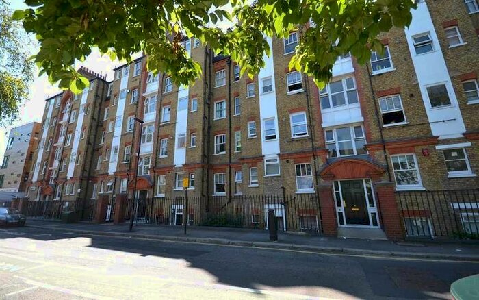1 Bedroom Flat To Rent In Dewsbury Court, - Chiswick Road, London, W4