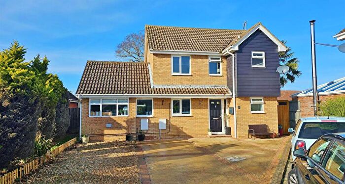 4 Bedroom Detached House For Sale In Bellamy Close, Kirby Cross, CO13