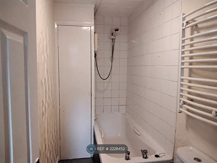 1 Bedroom Flat To Rent In North Street, Bridlington, YO15