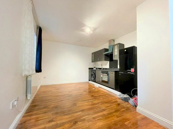 Studio To Rent In The Broadway, Wood Green, N22