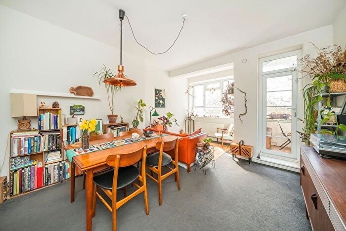 1 Bedroom Flat To Rent In Gascoyne Road, Victoria Park, E9