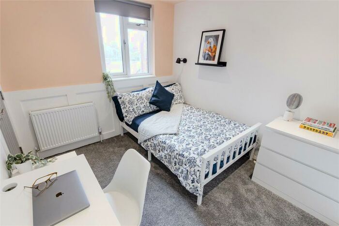 6 Bedroom Terraced House To Rent In Exeter, Devon, EX4