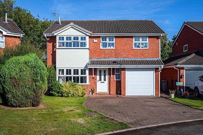 5 Bedroom Detached House For Sale In Willows Close, Wistaston, CW2