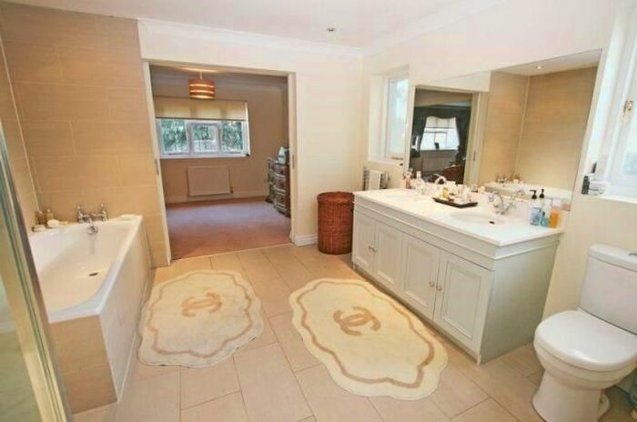 5 Bedroom Detached House To Rent In Parsonage Lane, Farnham Common, SL2