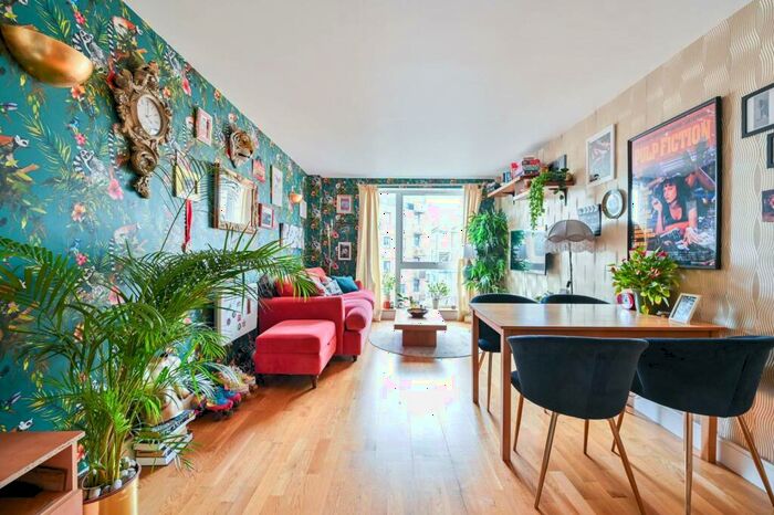 1 Bedroom Flat To Rent In Peckham Grove, Peckham, London, SE15