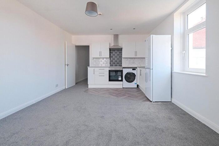 2 Bedroom Apartment To Rent In Hornby Road, Blackpool, Lancashire, FY1