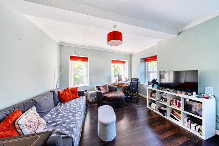 1 Bedroom Flat For Sale In Christchurch Street East, Frome, BA11