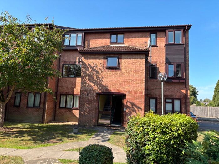 1 Bedroom Flat For Sale In Forge Field, Andover, Hampshire, SP10