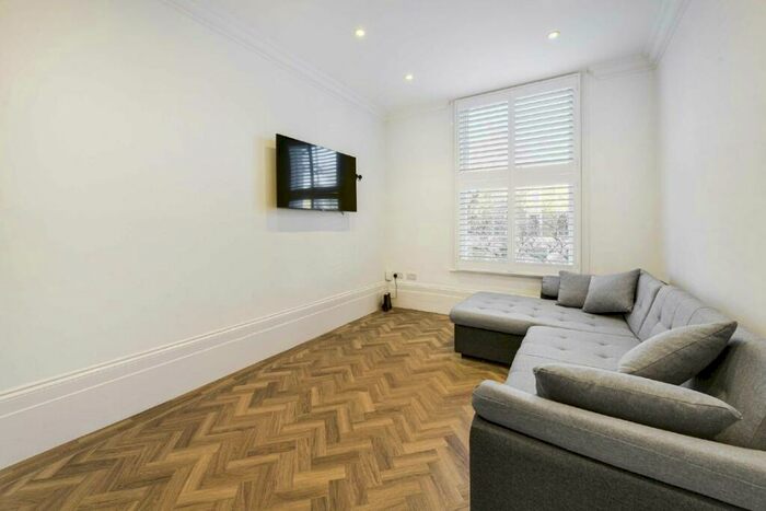 1 Bedroom Flat To Rent In Almorah Road, De Beauvoir, N1