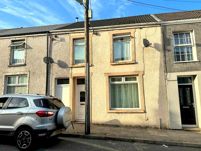 4 Bedroom Terraced House To Rent In St. Michaels Road, Maesteg, CF34