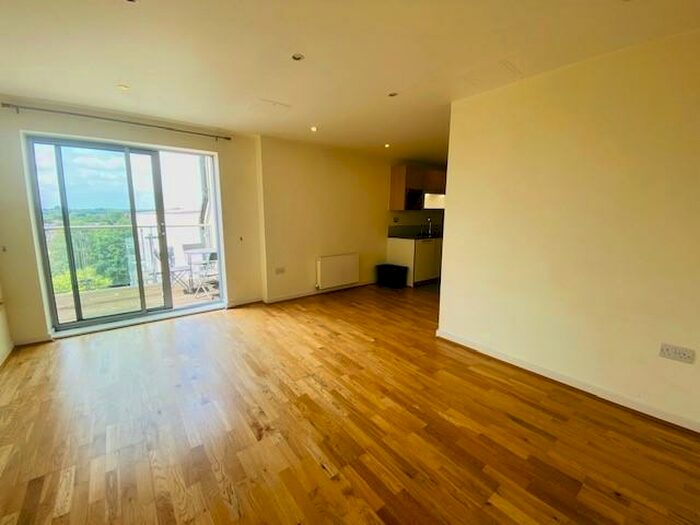 1 Bedroom Flat To Rent In Cosmoplitan Court, EN1