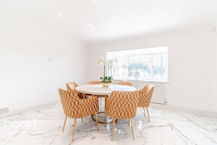 4 Bedroom Detached House For Sale In Naze Park Road, Walton On The Naze, CO14