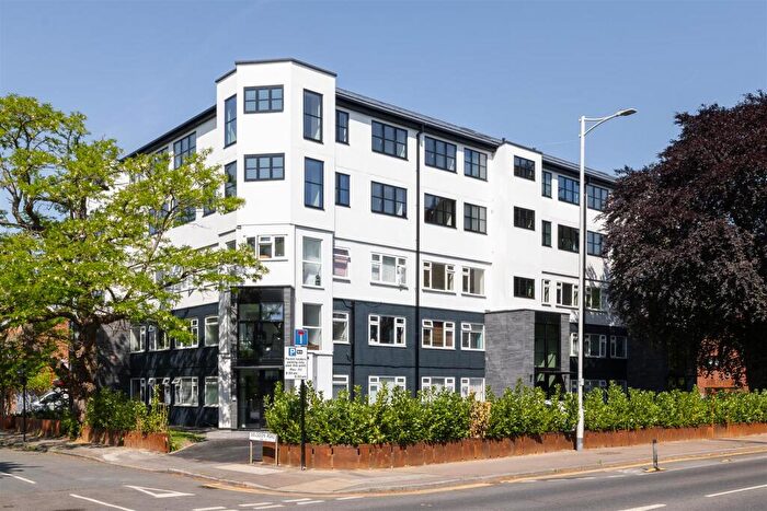 2 Bedroom Apartment For Sale In Harley Court, Wanstead, London, E11