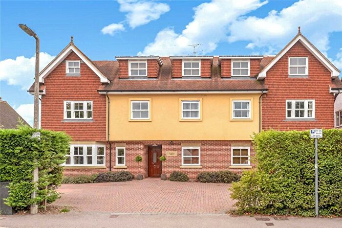 2 Bedroom Apartment To Rent In Denton Place, Denton Road, Wokingham, Berkshire, RG40