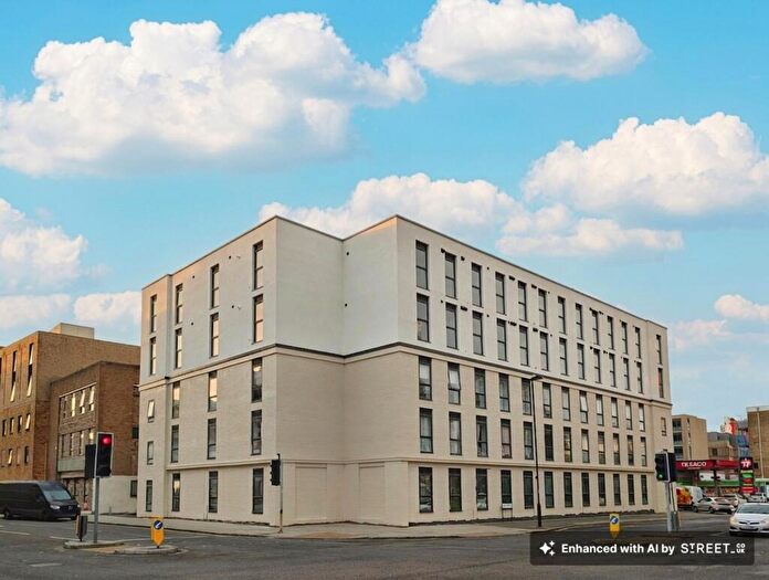 1 Bedroom Flat To Rent In Clarendon Apartments, Canal Walk, Southampton, SO14