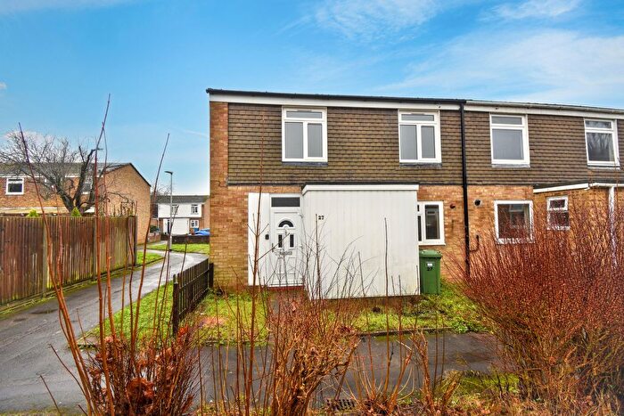 3 Bedroom End Terrace House For Sale In Highfield, Bracknell, RG12